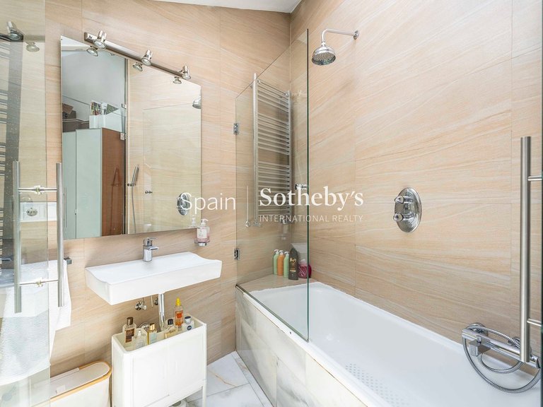 Penthouse for Rent in Madrid, Madrid 14