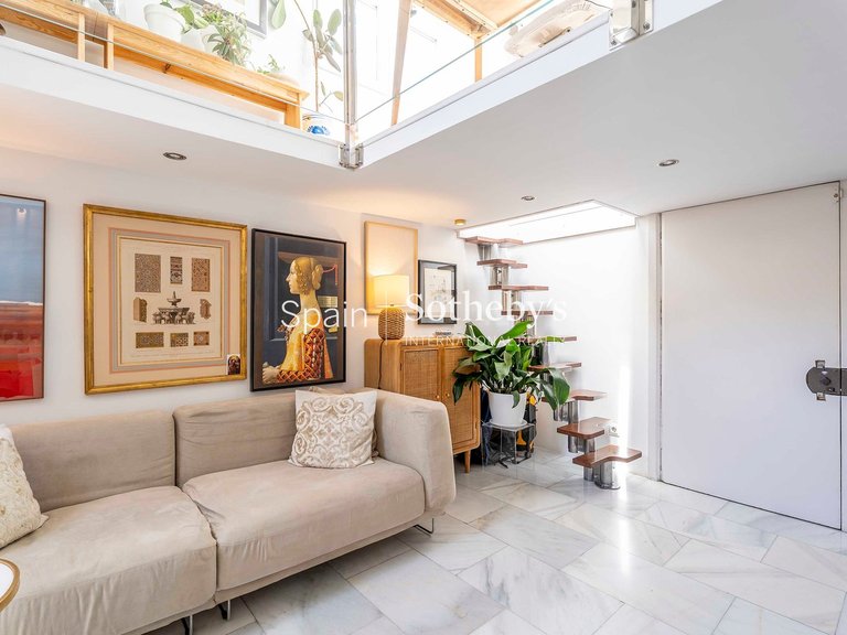 Penthouse for Rent in Madrid, Madrid 23