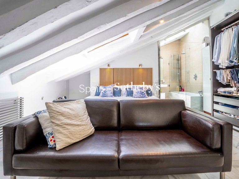 Penthouse for Rent in Madrid, Madrid 11