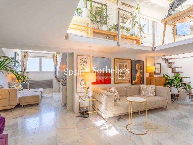 Penthouse for Rent in Madrid, Madrid 3