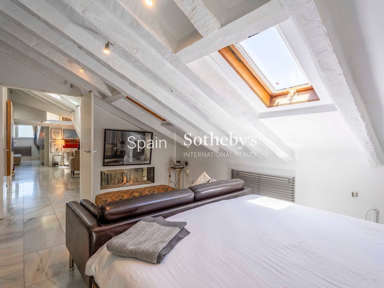 Penthouse for Rent in Madrid, Madrid 12