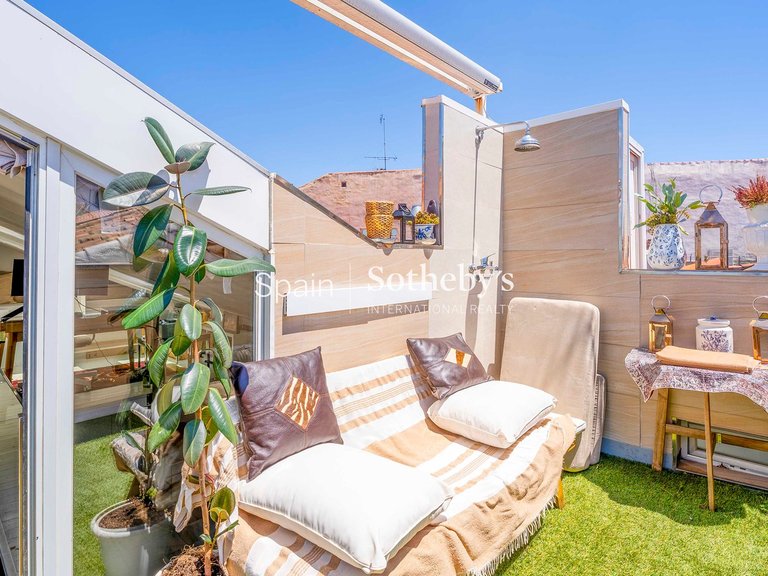 Penthouse for Rent in Madrid, Madrid 2