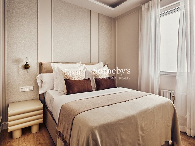 Apartment for Sale in Madrid, Madrid 11