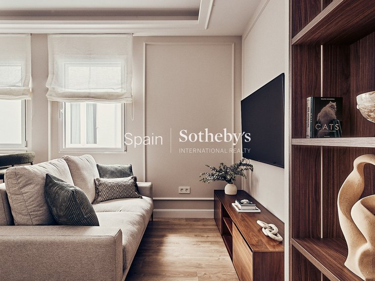 Apartment for Sale in Madrid, Madrid 2