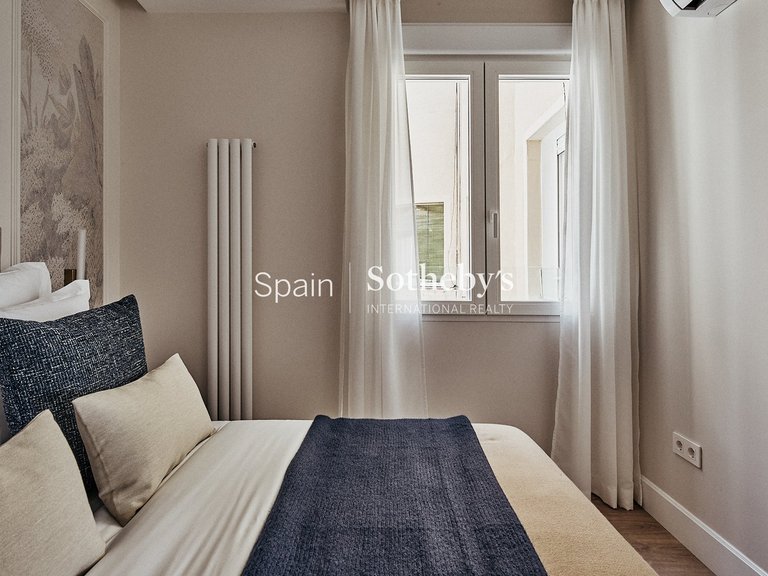 Apartment for Sale in Madrid, Madrid 17