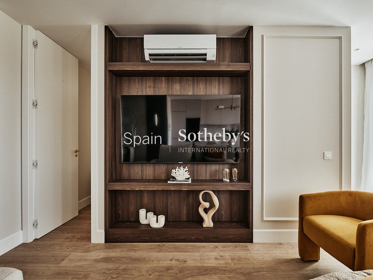 Apartment for Sale in Madrid, Madrid 5