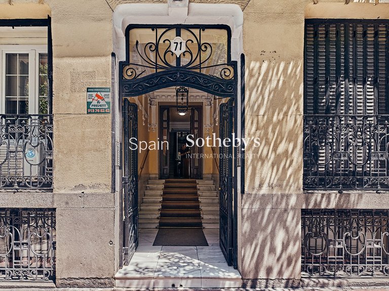 Apartment for Sale in Madrid, Madrid 14