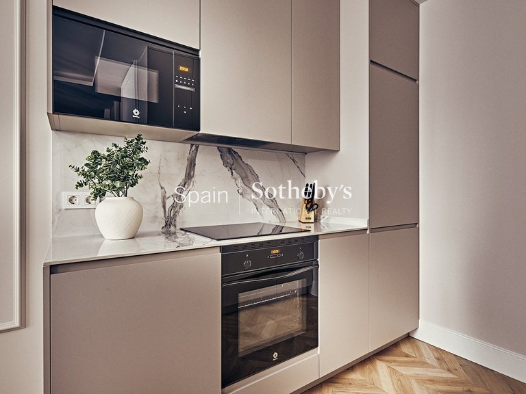 Apartment for Sale in Madrid, Madrid 6