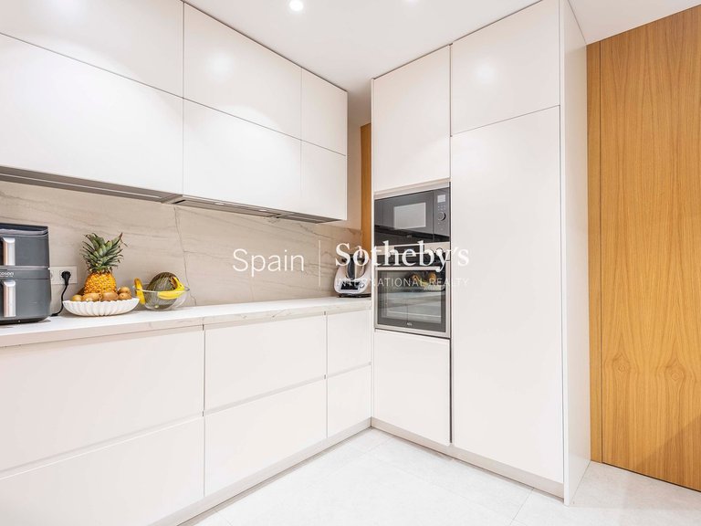 Apartment for Sale in Madrid, Madrid 36
