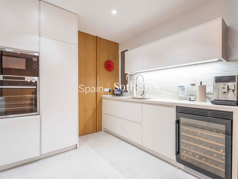 Apartment for Sale in Madrid, Madrid 33