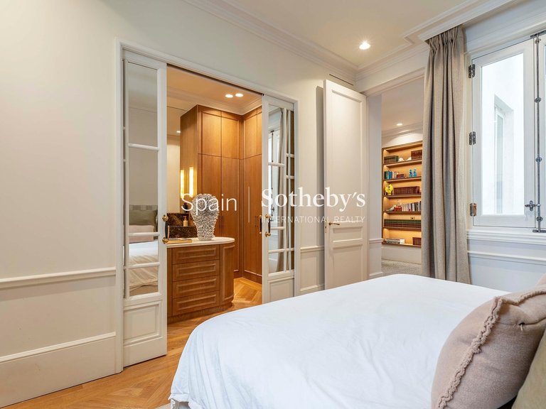 Apartment for Sale in Madrid, Madrid 42