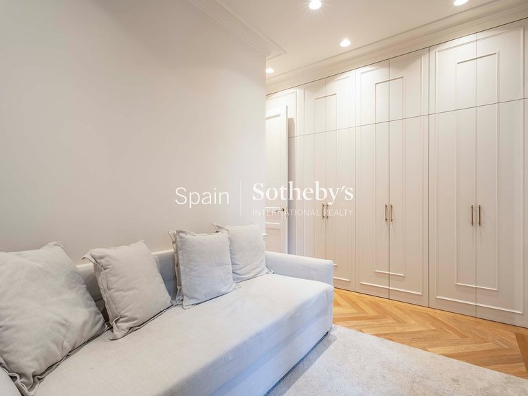 Apartment for Sale in Madrid, Madrid 30
