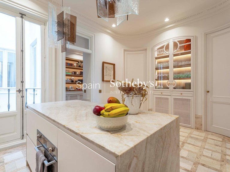 Apartment for Sale in Madrid, Madrid 6