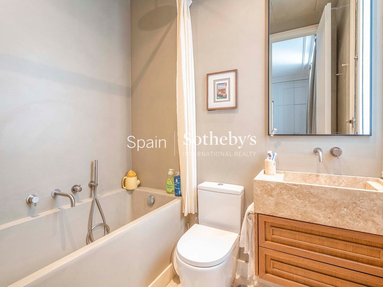 Apartment for Sale in Madrid, Madrid 41