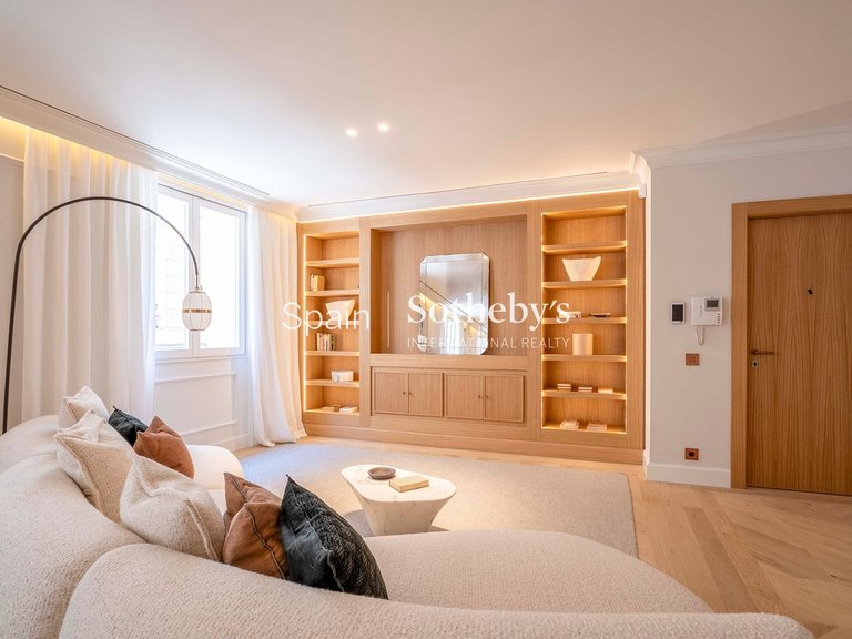 Apartment for Sale in Madrid, Madrid 12