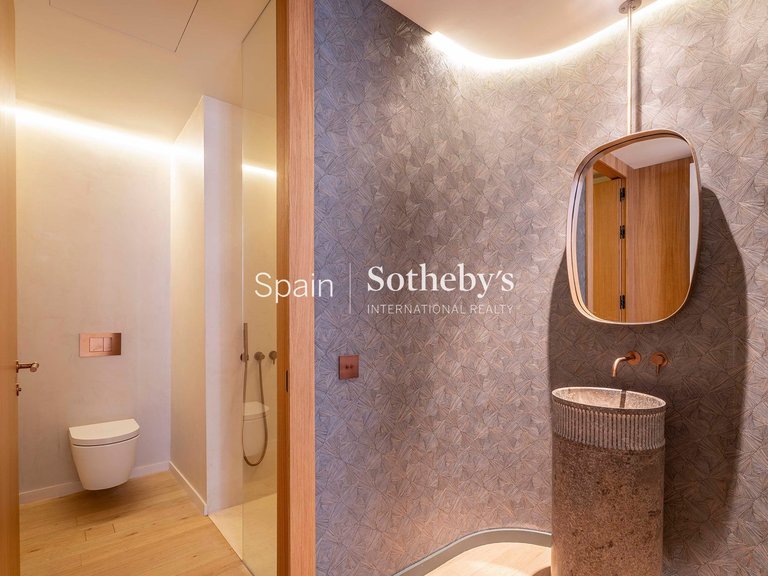 Apartment for Sale in Madrid, Madrid 11