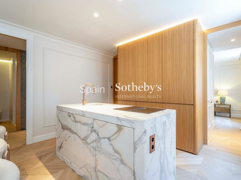 Apartment for Sale in Madrid, Madrid 27