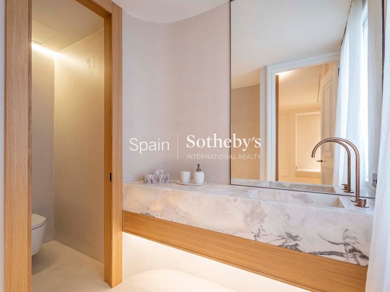 Apartment for Sale in Madrid, Madrid 10
