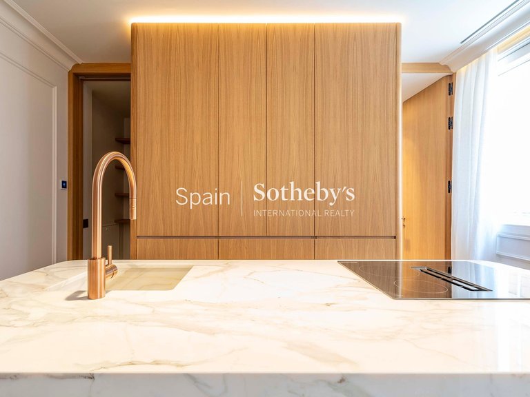 Apartment for Sale in Madrid, Madrid 21