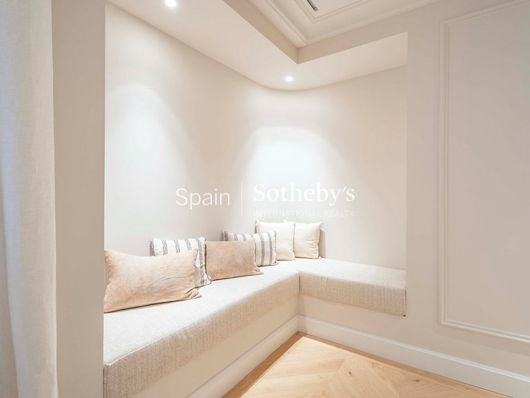 Apartment for Sale in Madrid, Madrid 24