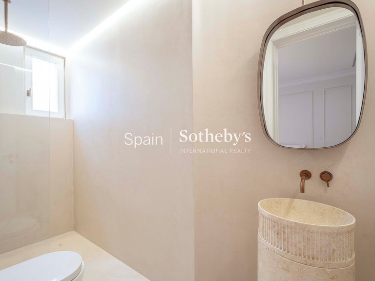 Apartment for Sale in Madrid, Madrid 35