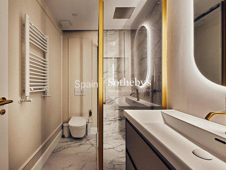 Apartment for Sale in Madrid, Madrid 22