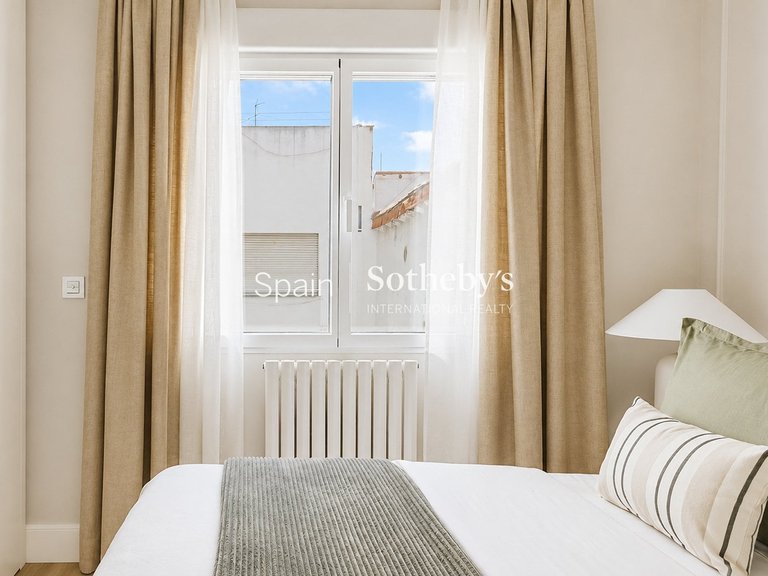 Apartment for Sale in Madrid, Madrid 14