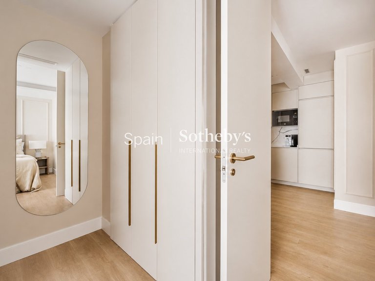 Apartment for Sale in Madrid, Madrid 11