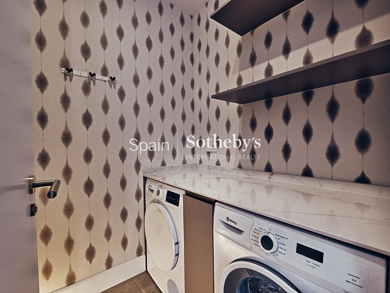Apartment for Sale in Madrid, Madrid 21
