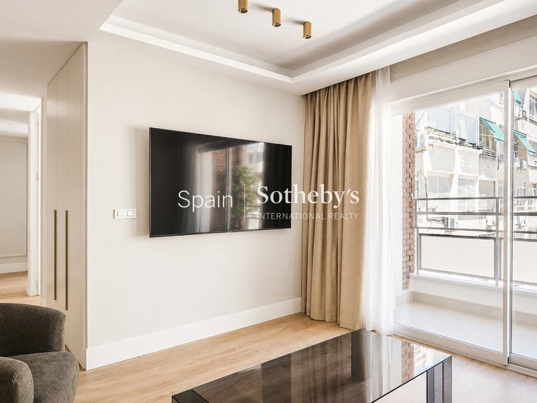 Apartment for Sale in Madrid, Madrid 8