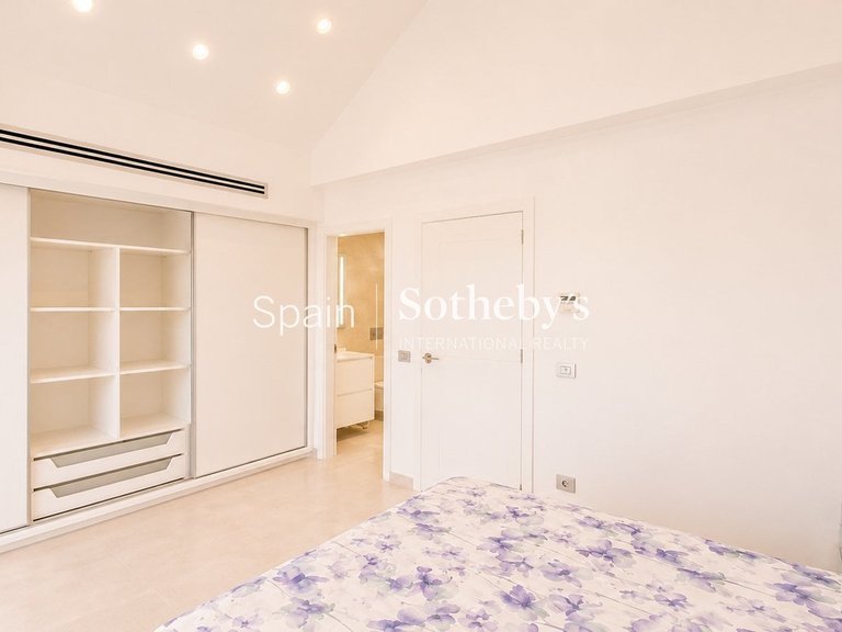 Town House for Sale in Adeje, Tenerife 25