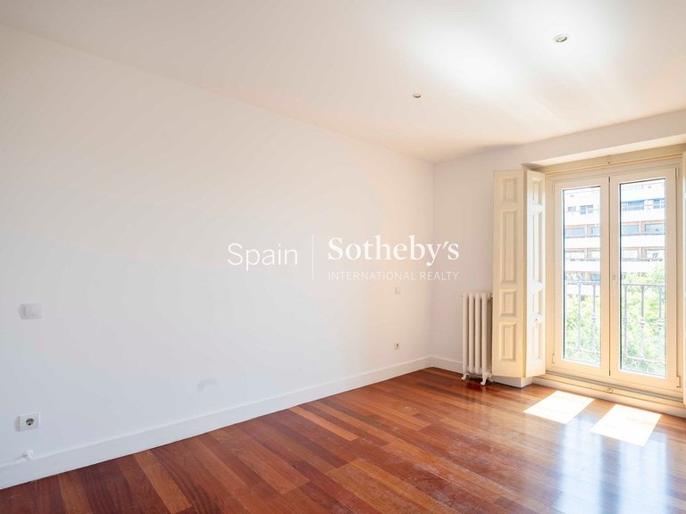 Apartment for Rent in Madrid, Madrid 22