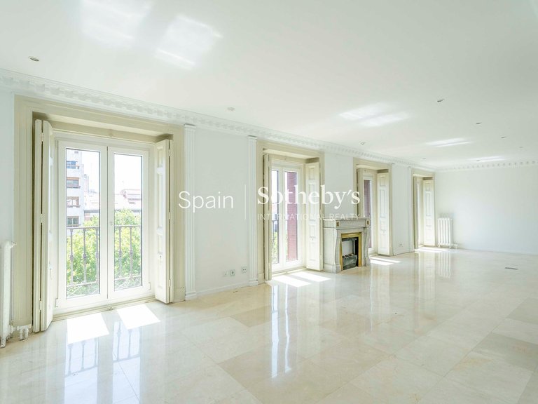 Apartment for Rent in Madrid, Madrid 5
