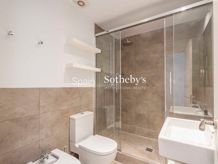 Apartment for Rent in Madrid, Madrid 15