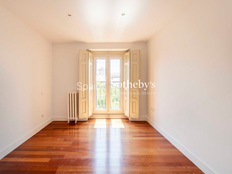 Apartment for Rent in Madrid, Madrid 21