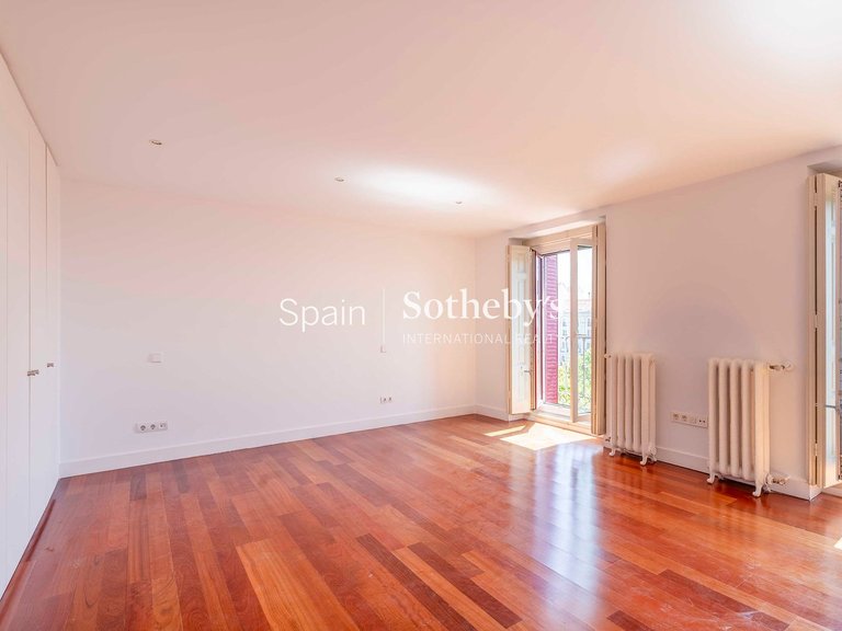 Apartment for Rent in Madrid, Madrid 16