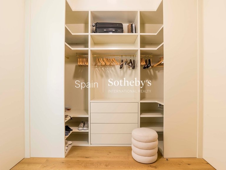 Apartment for Sale in Madrid, Madrid 27