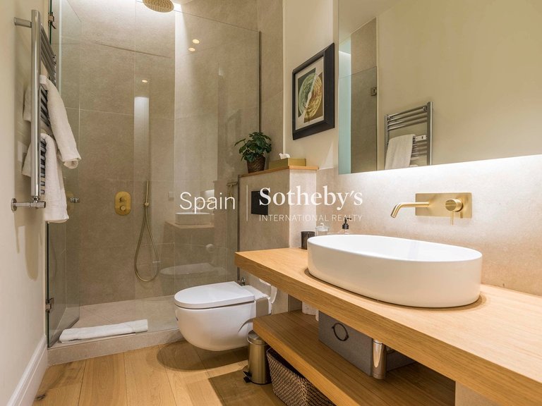 Apartment for Sale in Madrid, Madrid 33