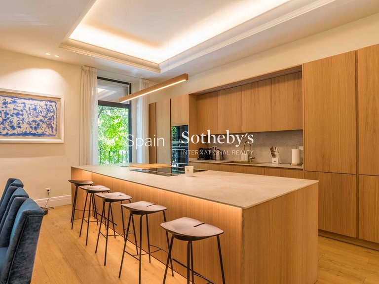 Apartment for Sale in Madrid, Madrid 5