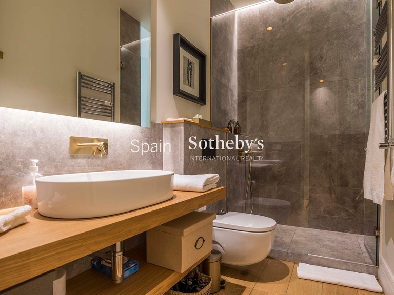 Apartment for Sale in Madrid, Madrid 31