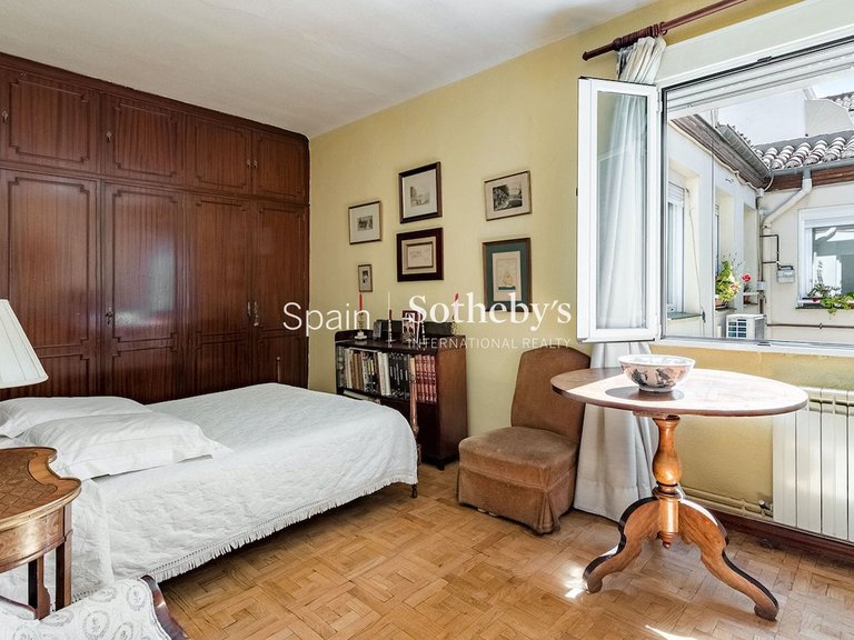 Apartment for Sale in Madrid, Madrid 11