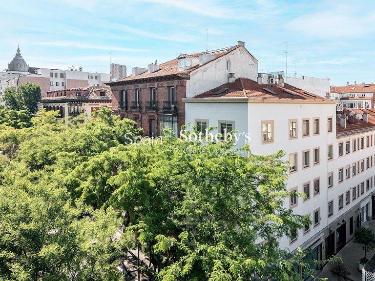 Apartment for Sale in Madrid, Madrid 17