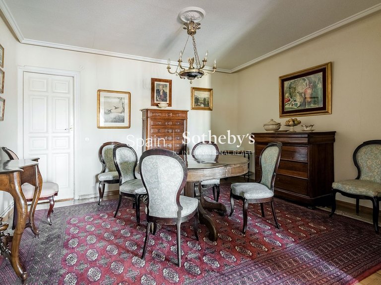 Apartment for Sale in Madrid, Madrid 5
