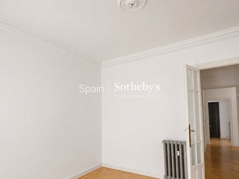 Apartment for Sale in Madrid, Madrid 11