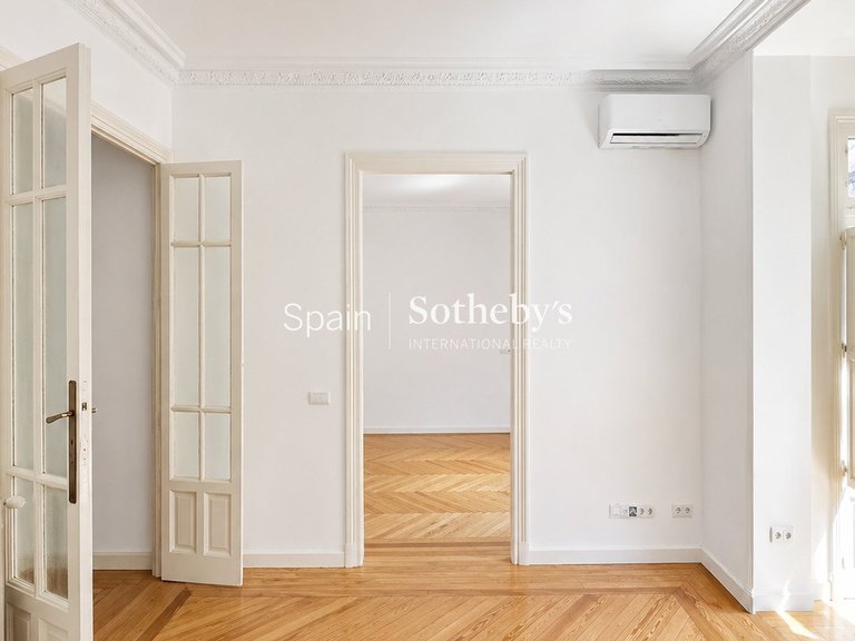 Apartment for Sale in Madrid, Madrid 8