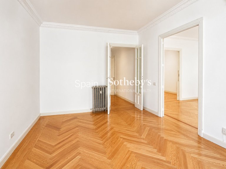 Apartment for Sale in Madrid, Madrid 9