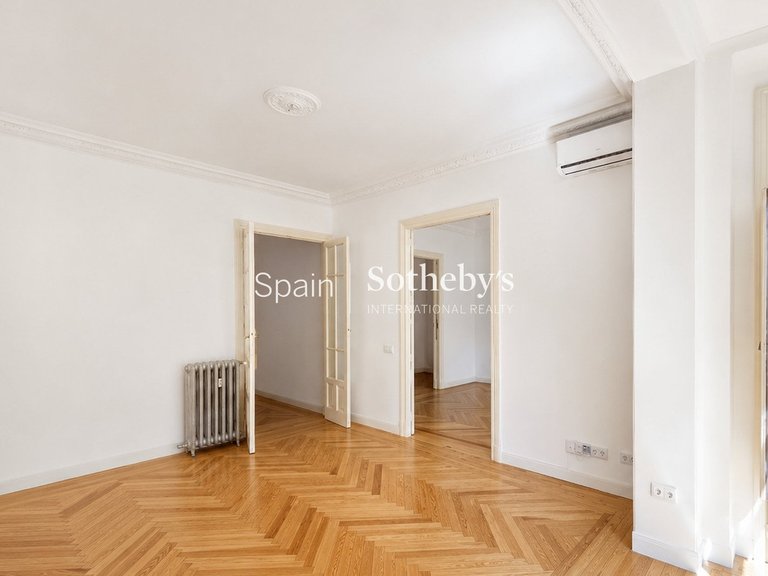 Apartment for Sale in Madrid, Madrid 10
