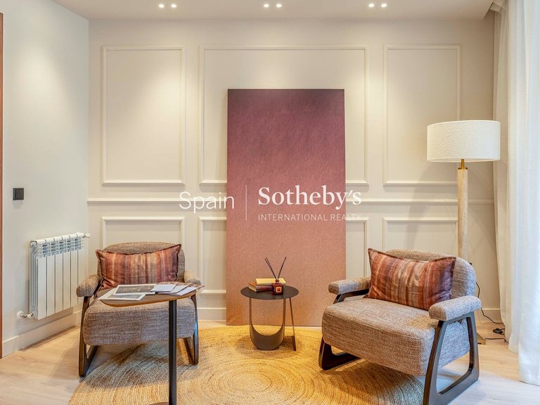 Apartment for Sale in Madrid, Madrid 17