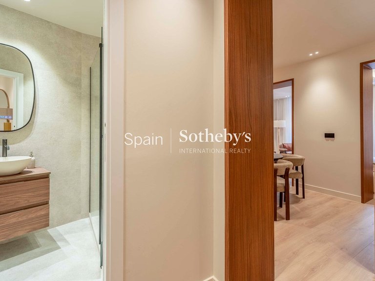 Apartment for Sale in Madrid, Madrid 22