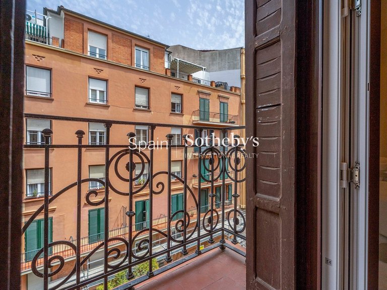 Apartment for Sale in Madrid, Madrid 32